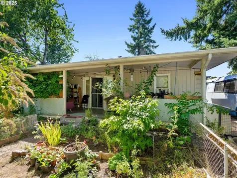 5215 SE 104th Avenue Portland OR 97266