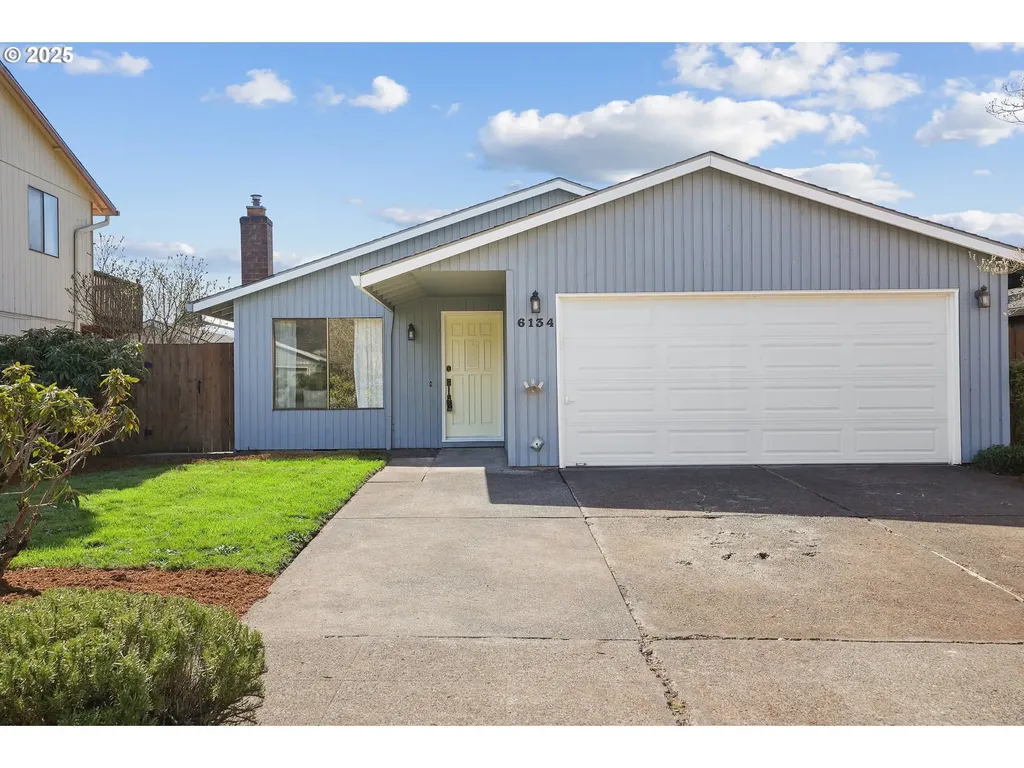 6134 SE Grant Street Portland OR 97215