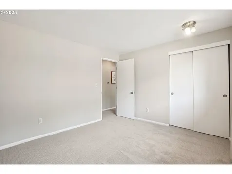 6134 SE Grant Street Portland OR 97215
