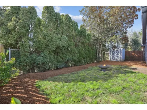 6134 SE Grant Street Portland OR 97215