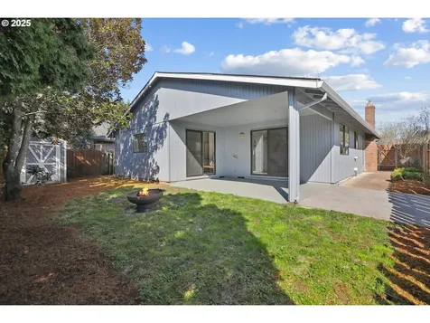 6134 SE Grant Street Portland OR 97215