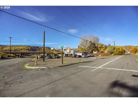 605 Hostetler Street The Dalles OR 97058