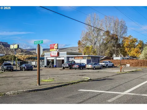 605 Hostetler Street The Dalles OR 97058