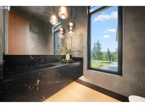 4541 NW 71st Avenue Camas WA 98607