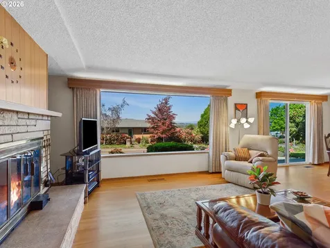 3443 NE 121st Avenue Portland OR 97220