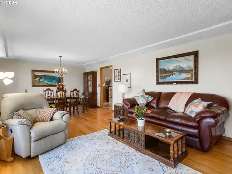 3443 NE 121st Avenue Portland OR 97220