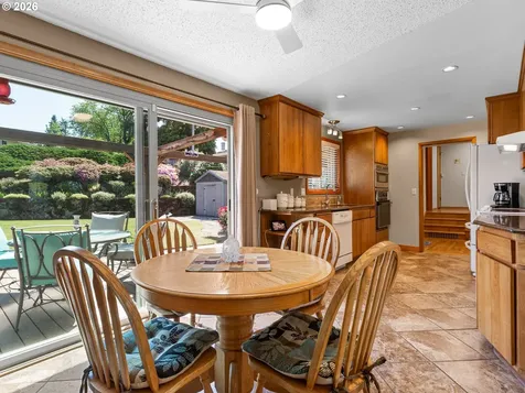 3443 NE 121st Avenue Portland OR 97220