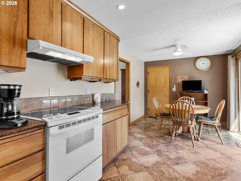 3443 NE 121st Avenue Portland OR 97220