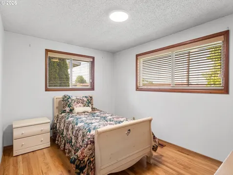3443 NE 121st Avenue Portland OR 97220