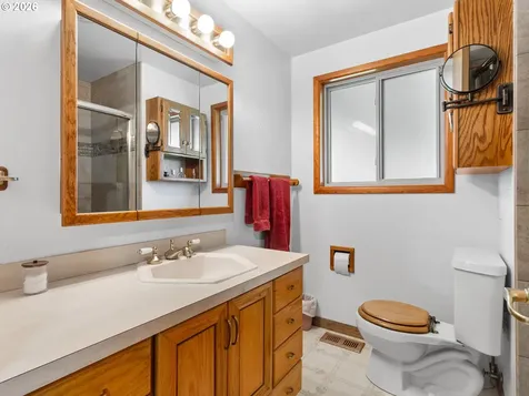 3443 NE 121st Avenue Portland OR 97220