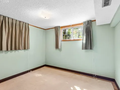 3443 NE 121st Avenue Portland OR 97220