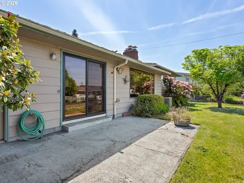 3443 NE 121st Avenue Portland OR 97220