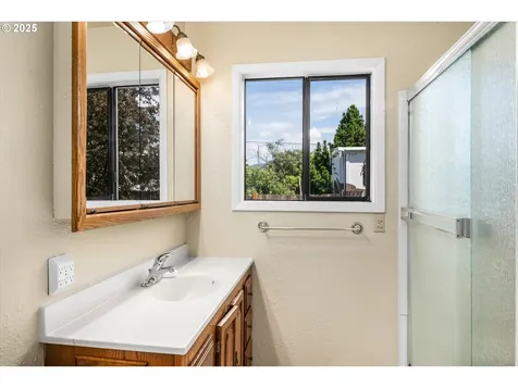 47693 Rainbow Court Oakridge OR 97463