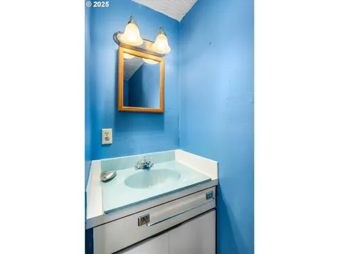 47693 Rainbow Court Oakridge OR 97463