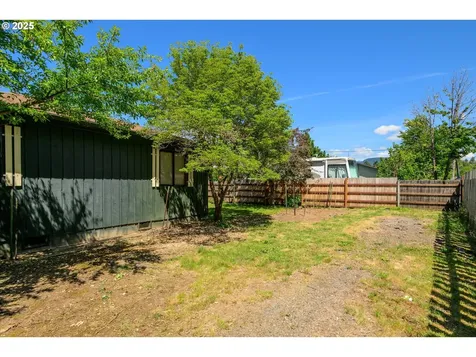 47693 Rainbow Court Oakridge OR 97463