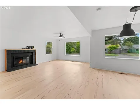 7005 SE Lexington Street Portland OR 97206