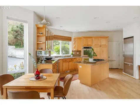 3016 SE Berkeley Place Portland OR 97202
