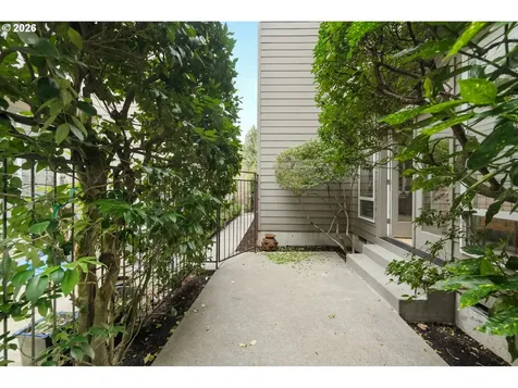3016 SE Berkeley Place Portland OR 97202