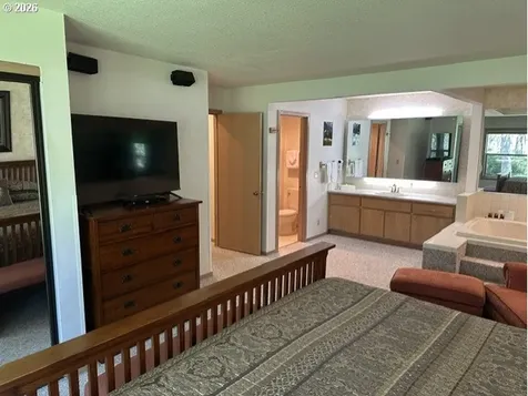 57377 Beaver Ridge Loop Sunriver OR 97707