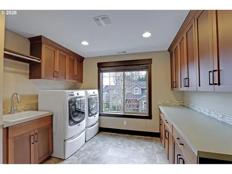 3402 NW 117th Place Portland OR 97229