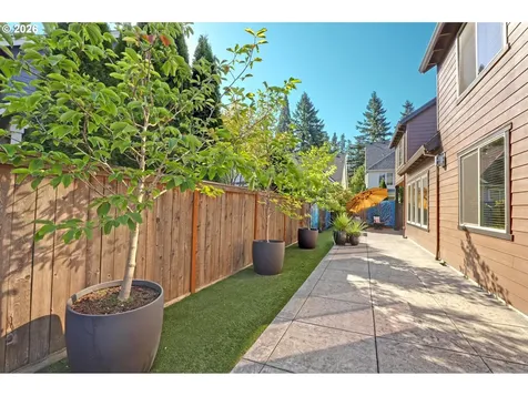3402 NW 117th Place Portland OR 97229