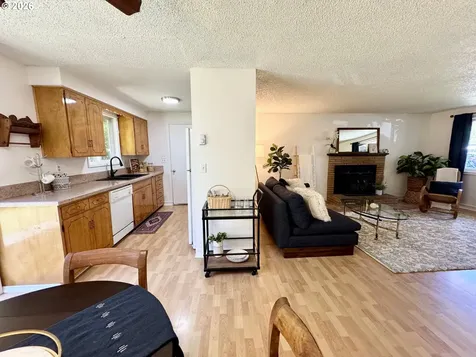 345 E Rosewood Avenue Eugene OR 97404