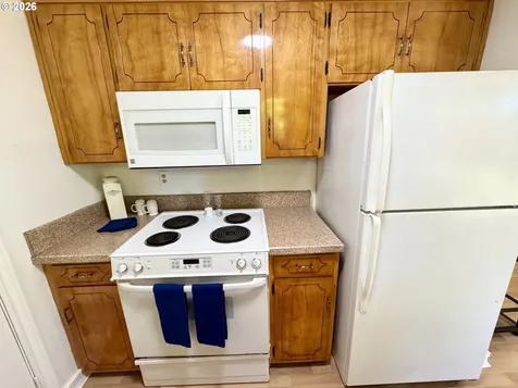 345 E Rosewood Avenue Eugene OR 97404