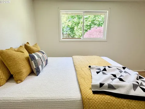 345 E Rosewood Avenue Eugene OR 97404