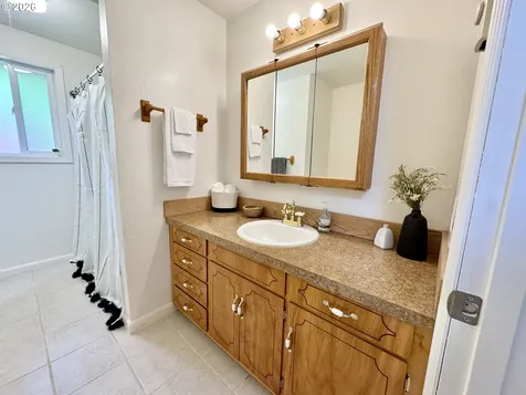 345 E Rosewood Avenue Eugene OR 97404