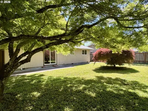 345 E Rosewood Avenue Eugene OR 97404