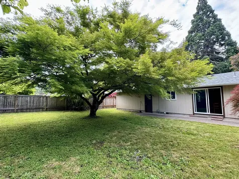 345 E Rosewood Avenue Eugene OR 97404