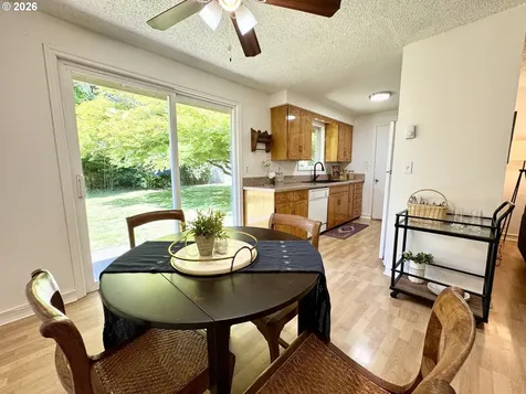 345 E Rosewood Avenue Eugene OR 97404