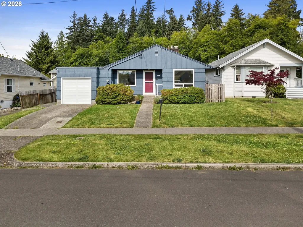 1465 3rd Street Astoria OR 97103