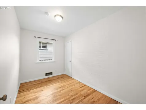 1465 3rd Street Astoria OR 97103