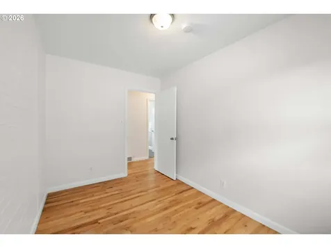1465 3rd Street Astoria OR 97103