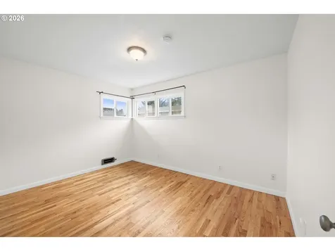 1465 3rd Street Astoria OR 97103