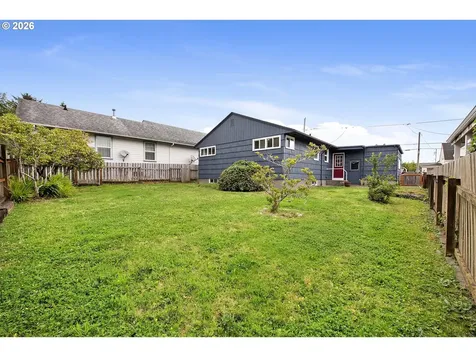 1465 3rd Street Astoria OR 97103