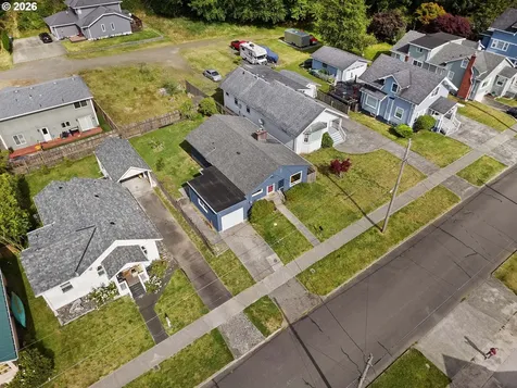 1465 3rd Street Astoria OR 97103