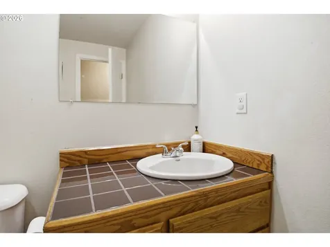 390 SW Ash Street Willamina OR 97396