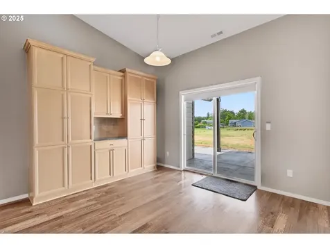 55 Monroe Drive Cathlamet WA 98612