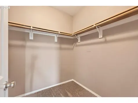 55 Monroe Drive Cathlamet WA 98612
