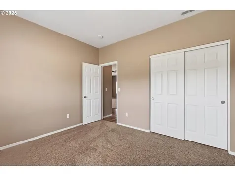 55 Monroe Drive Cathlamet WA 98612
