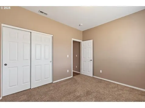 55 Monroe Drive Cathlamet WA 98612