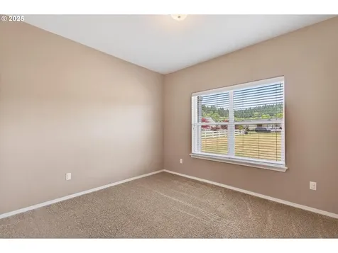 55 Monroe Drive Cathlamet WA 98612