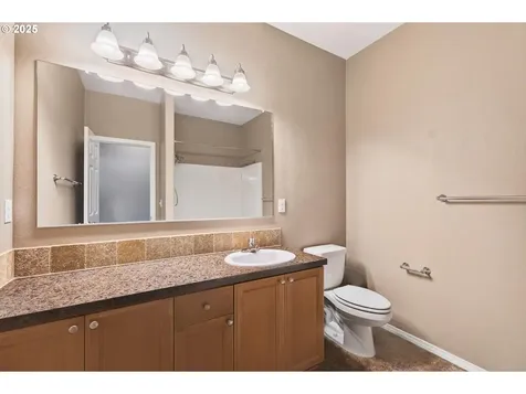 55 Monroe Drive Cathlamet WA 98612