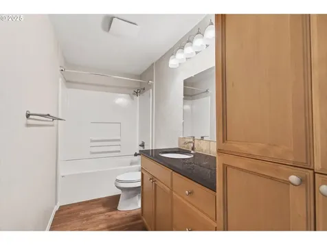 55 Monroe Drive Cathlamet WA 98612