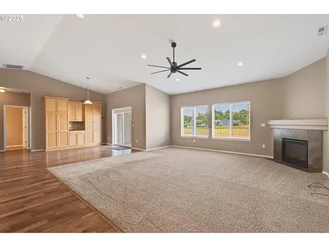 55 Monroe Drive Cathlamet WA 98612