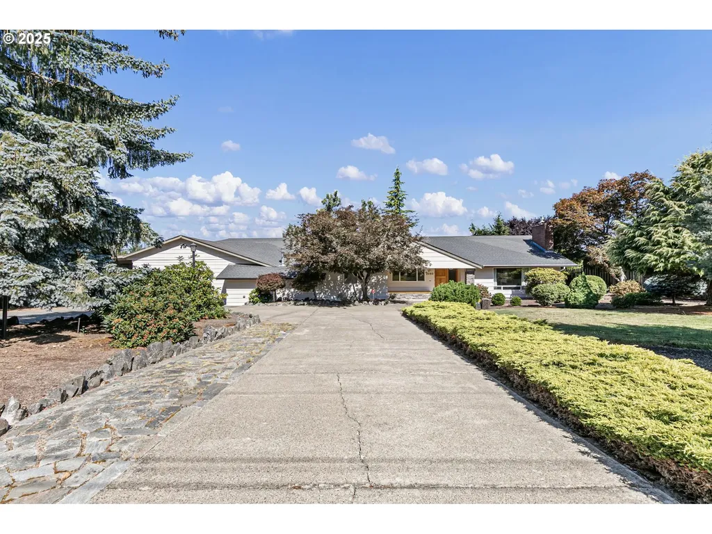 2460 Bailey Hill Road Eugene OR 97405