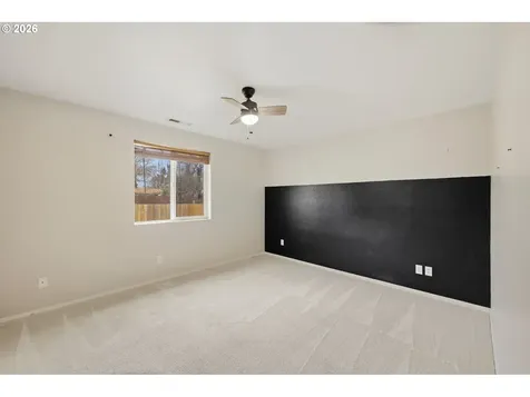 1121 Dahlia Street Woodburn OR 97071