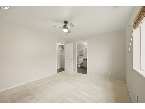 1121 Dahlia Street Woodburn OR 97071